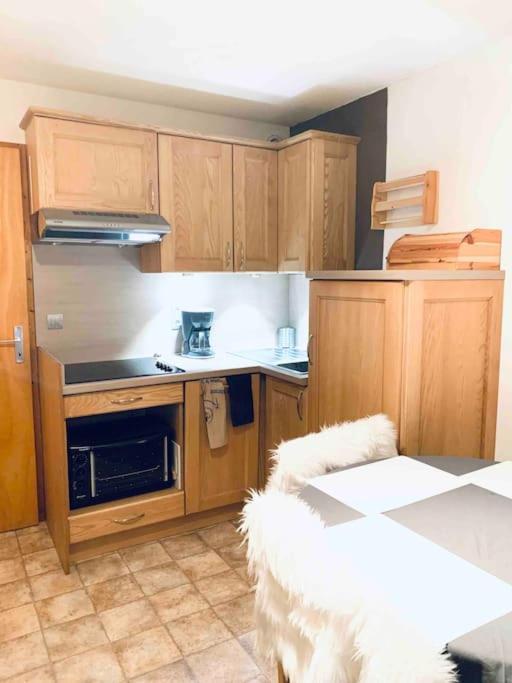Appartement Au Pied Des Pistes Châtel Exteriör bild
